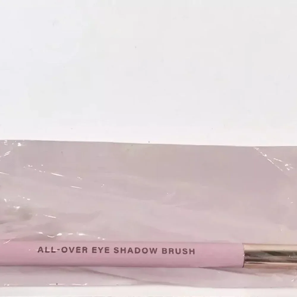 NWT MALLY All Over EYE SHADOW BRUSH Sealed